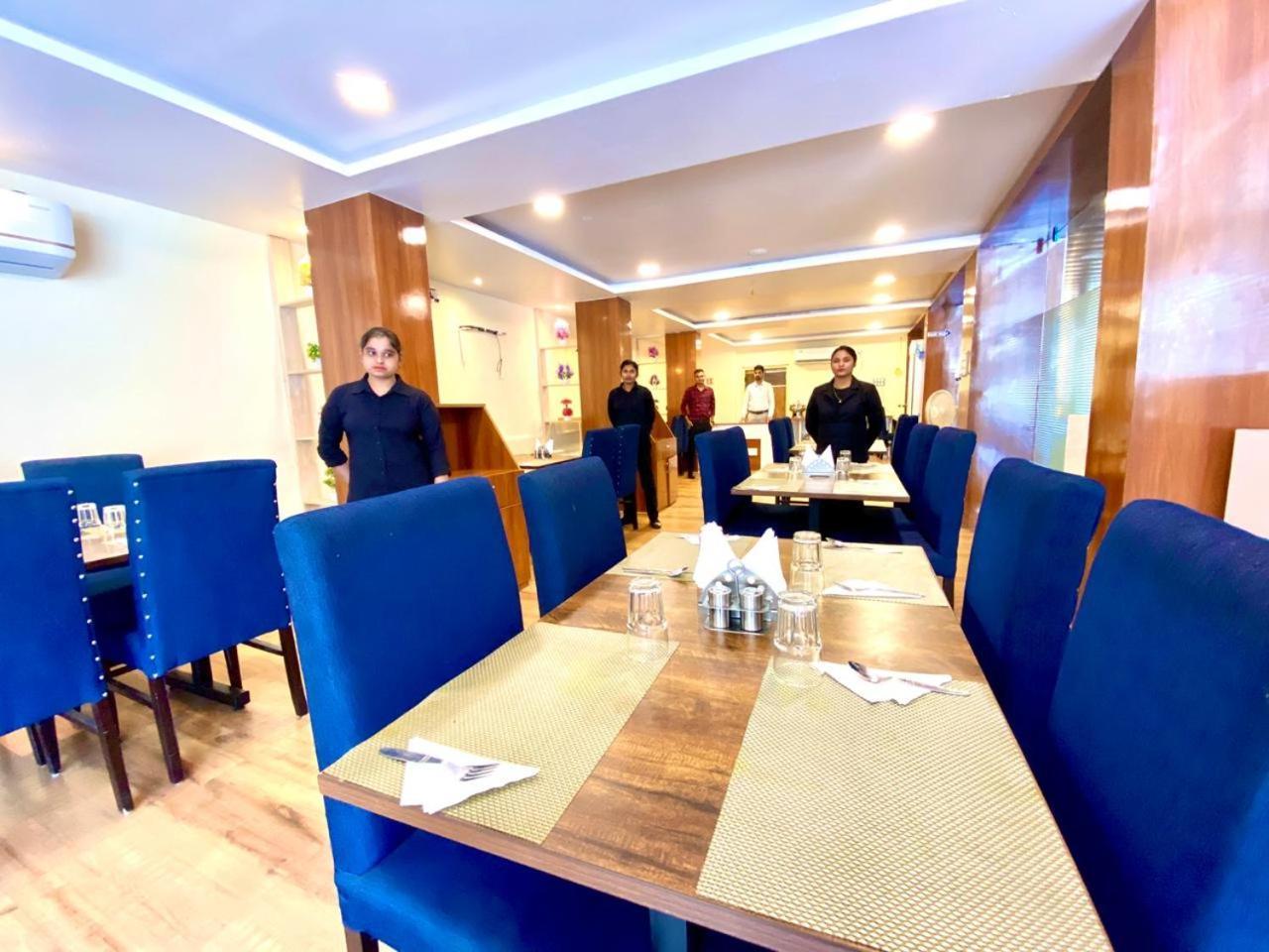 Hotel Sky International- Airport Zone Hyderabad Shamshabad Exteriör bild