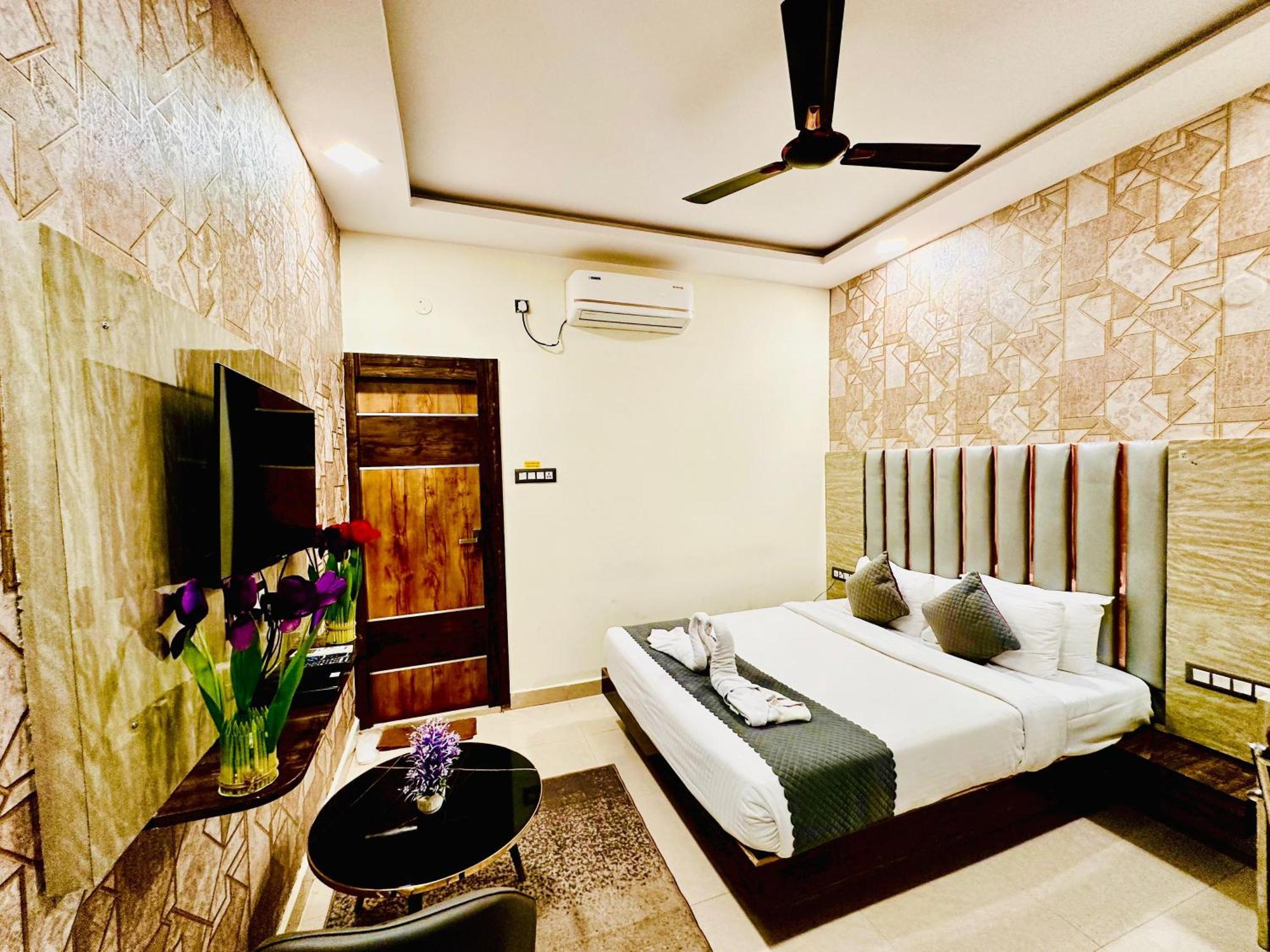 Hotel Sky International- Airport Zone Hyderabad Shamshabad Exteriör bild