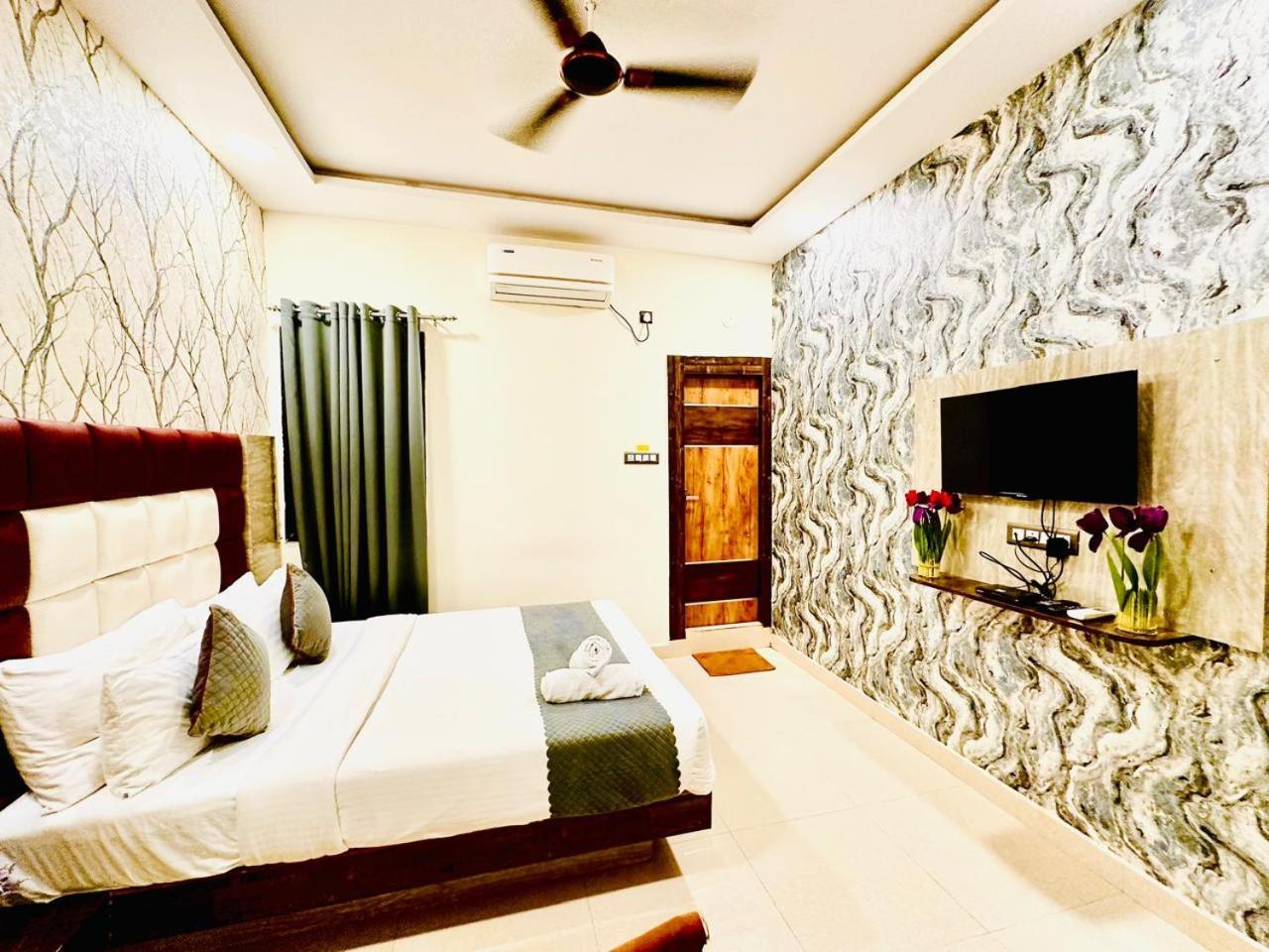 Hotel Sky International- Airport Zone Hyderabad Shamshabad Exteriör bild