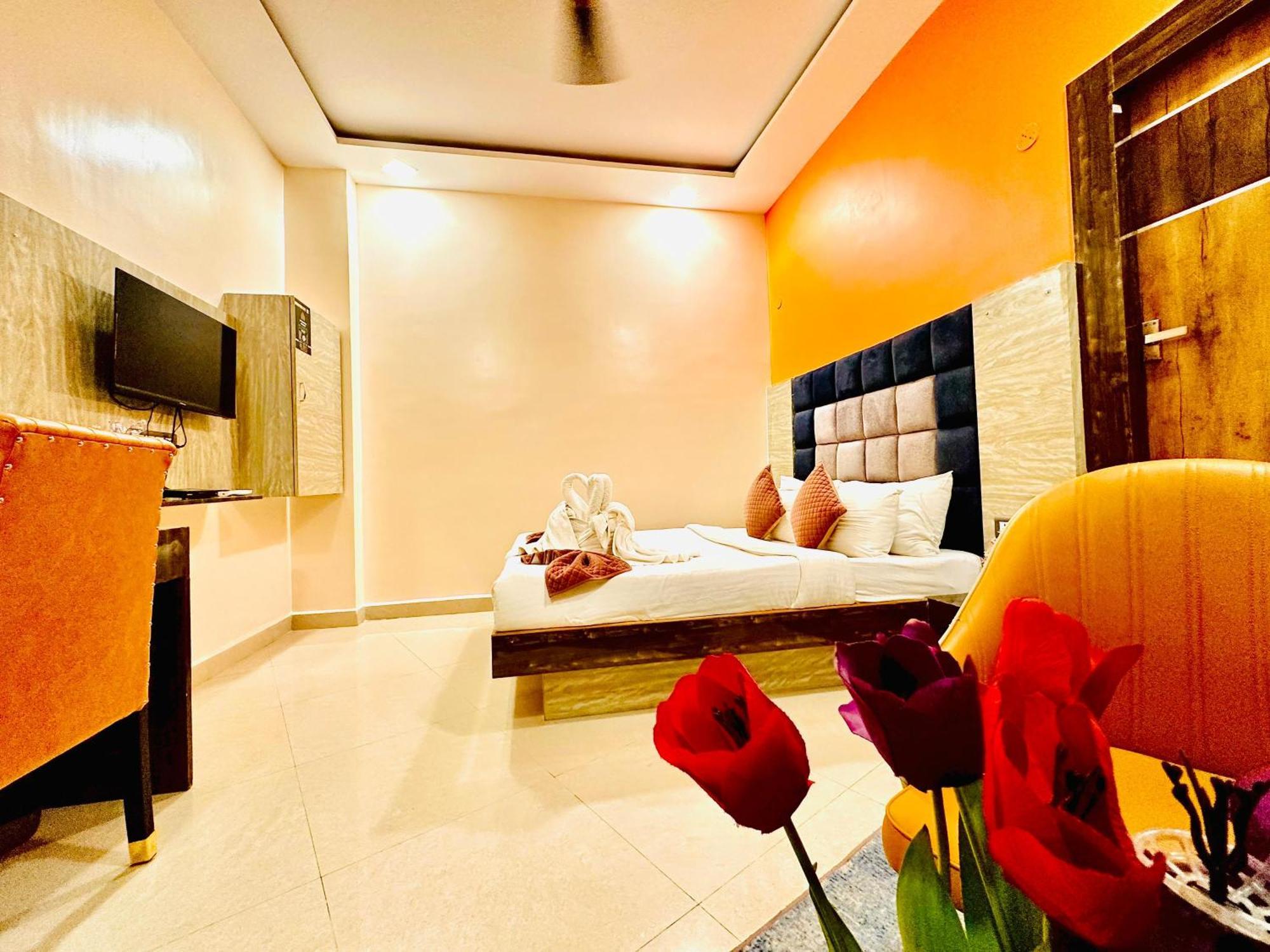 Hotel Sky International- Airport Zone Hyderabad Shamshabad Exteriör bild