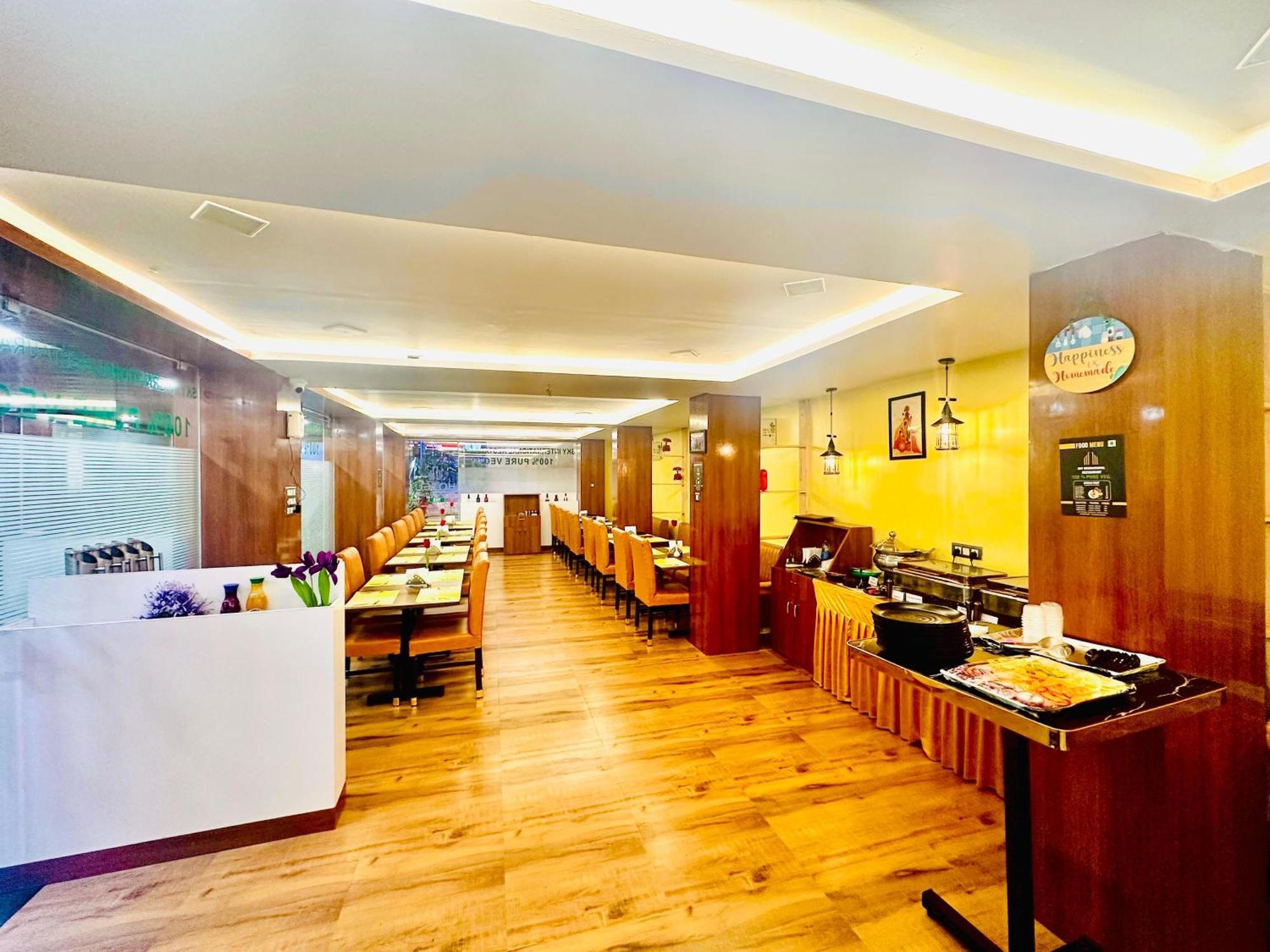 Hotel Sky International- Airport Zone Hyderabad Shamshabad Exteriör bild