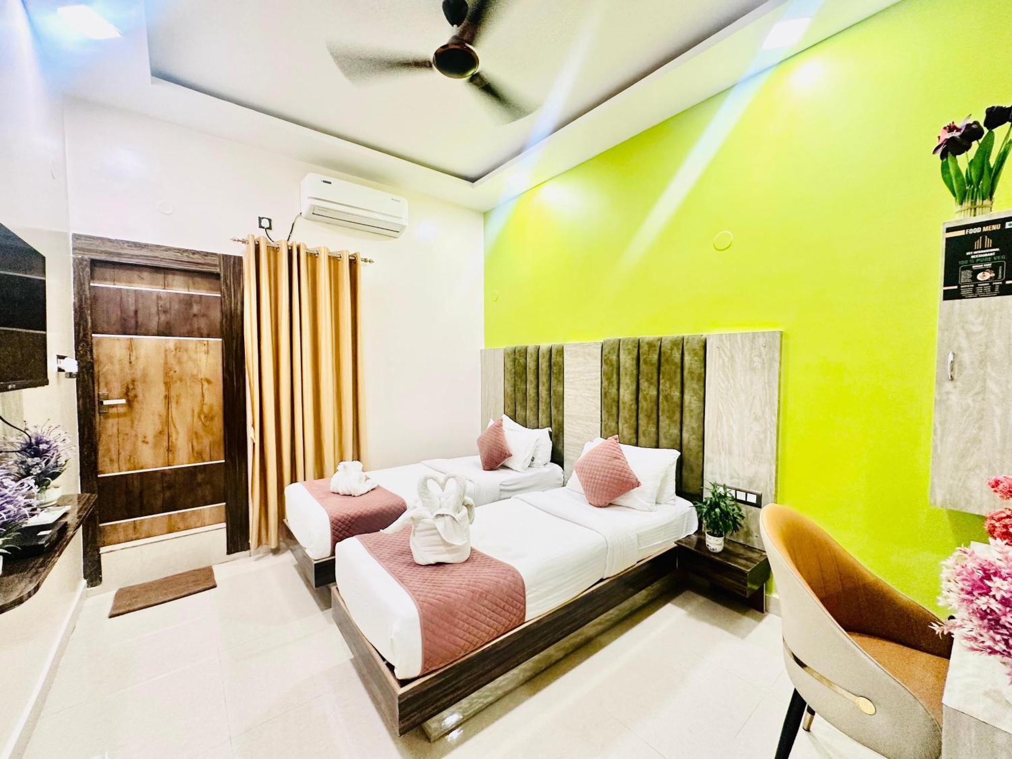 Hotel Sky International- Airport Zone Hyderabad Shamshabad Exteriör bild