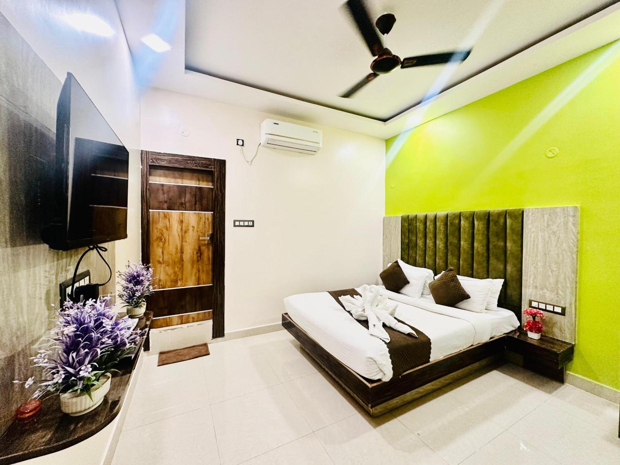 Hotel Sky International- Airport Zone Hyderabad Shamshabad Exteriör bild